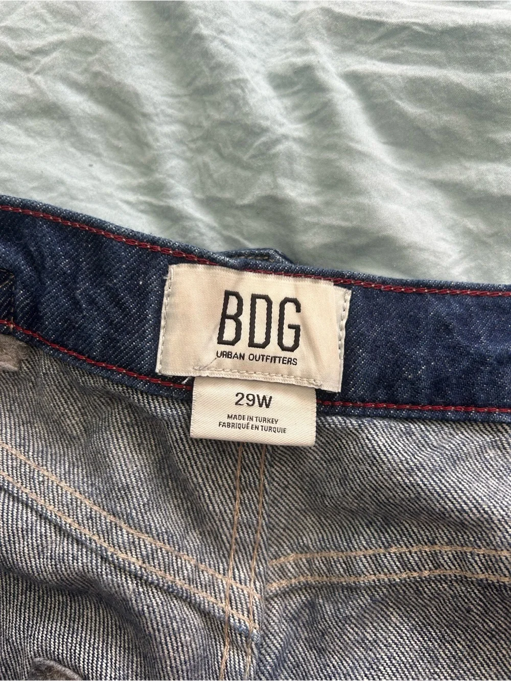 BDG Logan Twisted Buckle Baggy Jean - Picture 5 of 5